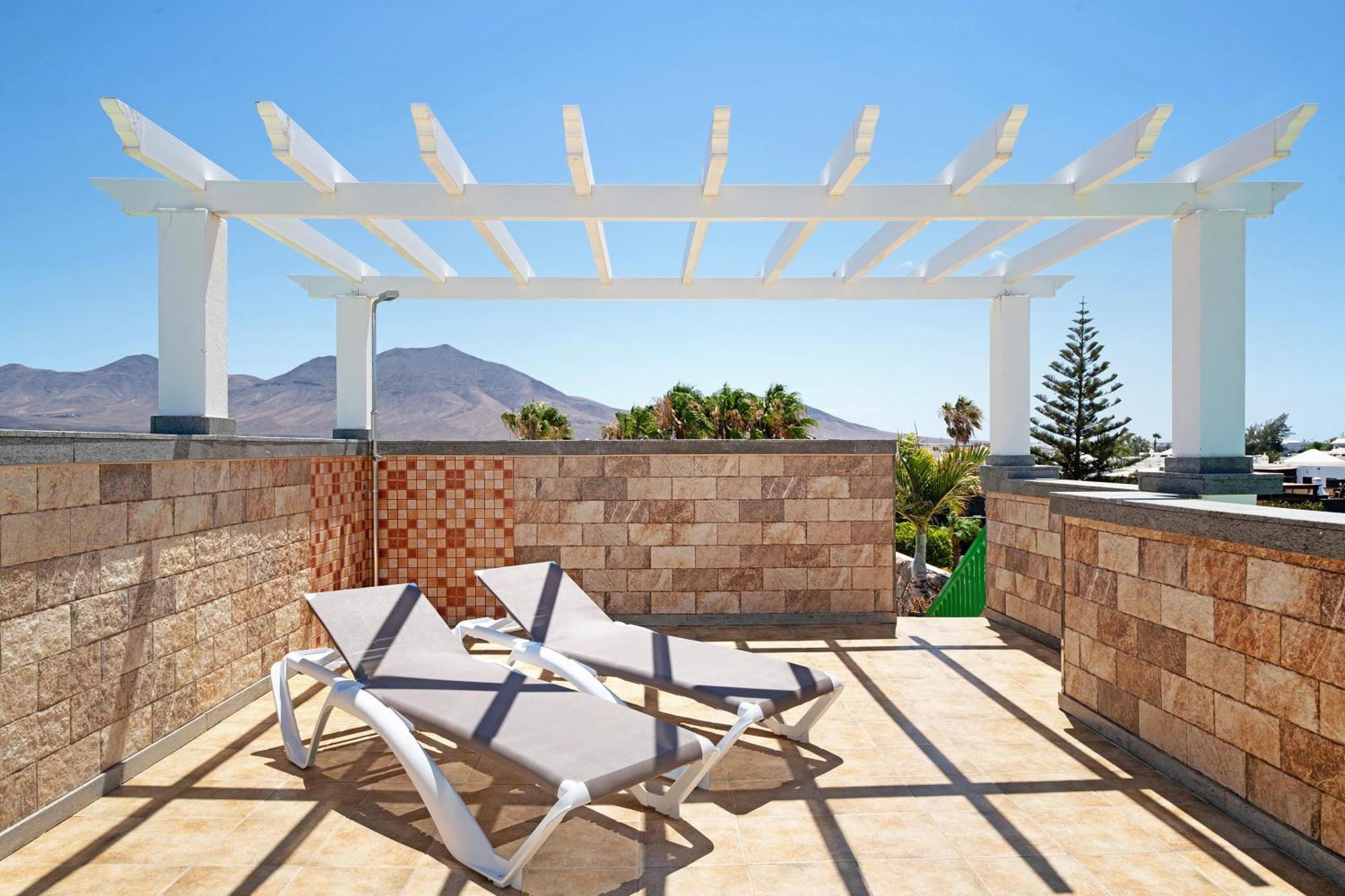 Villa Olive Плая Бланка Екстериор снимка